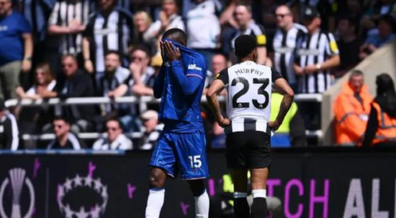 Vì sao Bayern Munich quyết định tái khởi động thương vụ Nicolas Jackson?